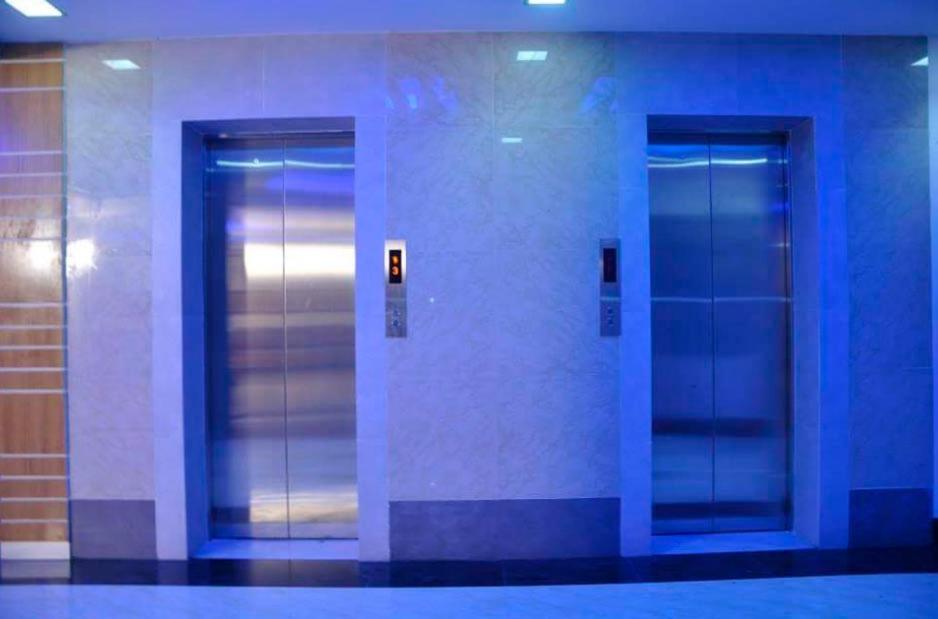 Hotel City Plaza Джессор Екстер'єр фото